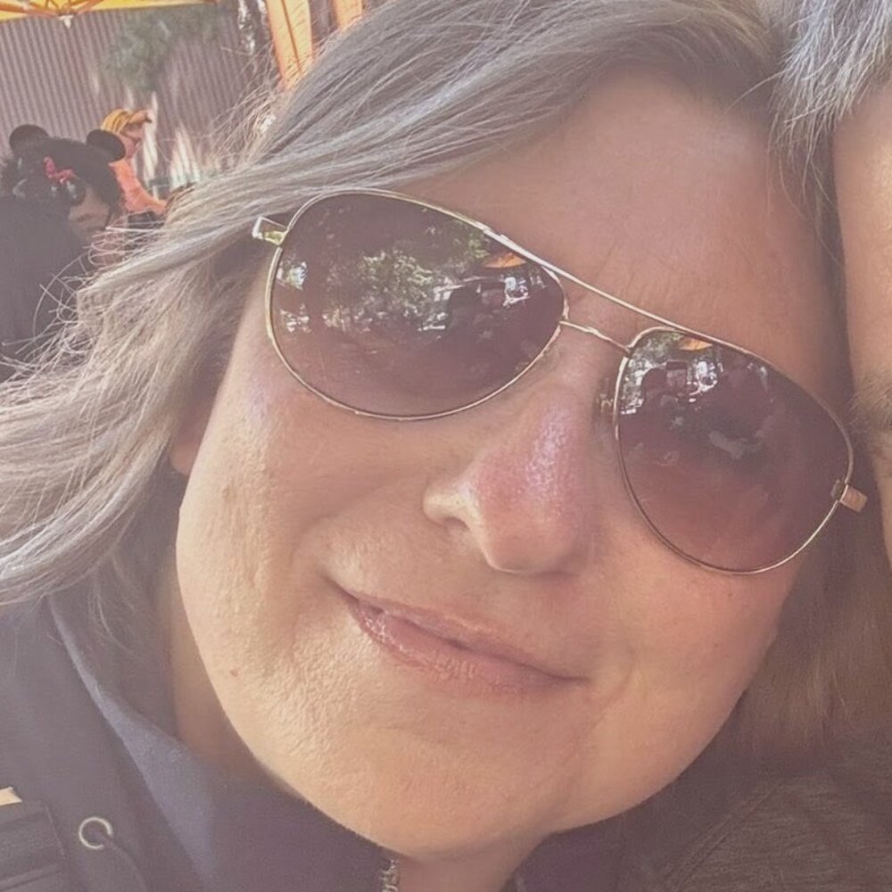 Meet your Posher, Robyn